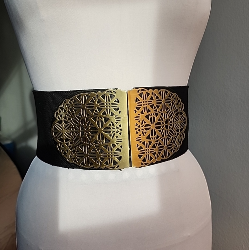 H&M Goldtone Metal And Stretch Elastic Statement Belt, M Gold/Black